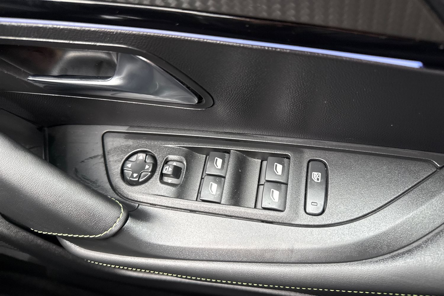 Used Peugeot 2008 2025 for sale - 77879186: Photo 41