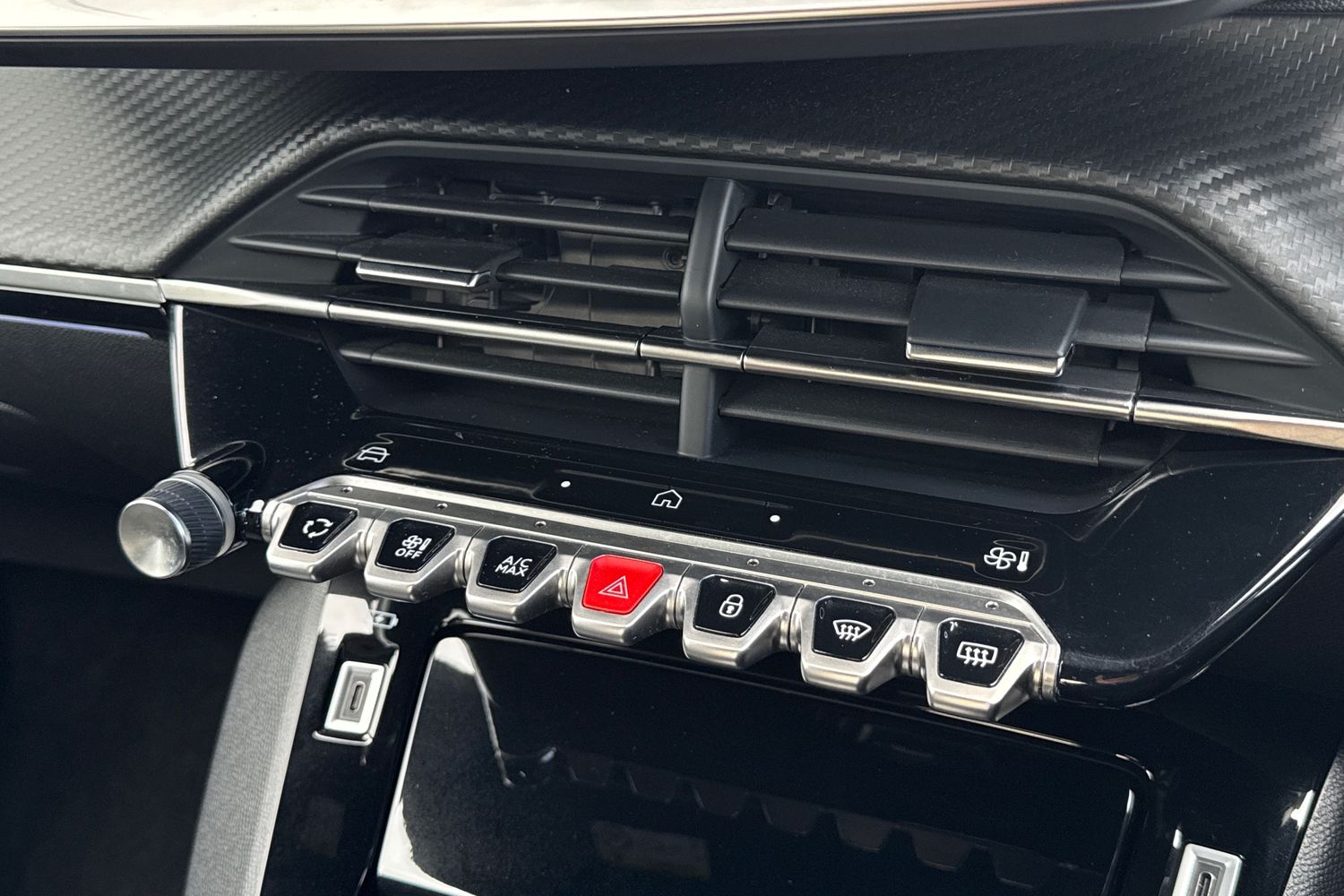 Used Peugeot 2008 2025 for sale - 77879186: Photo 53