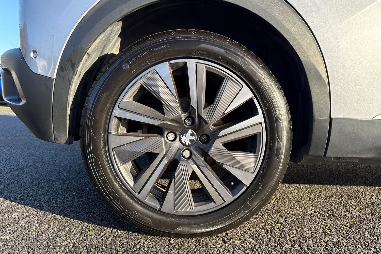 Used Peugeot E-2008 2021 for sale - 76697648: Photo 11