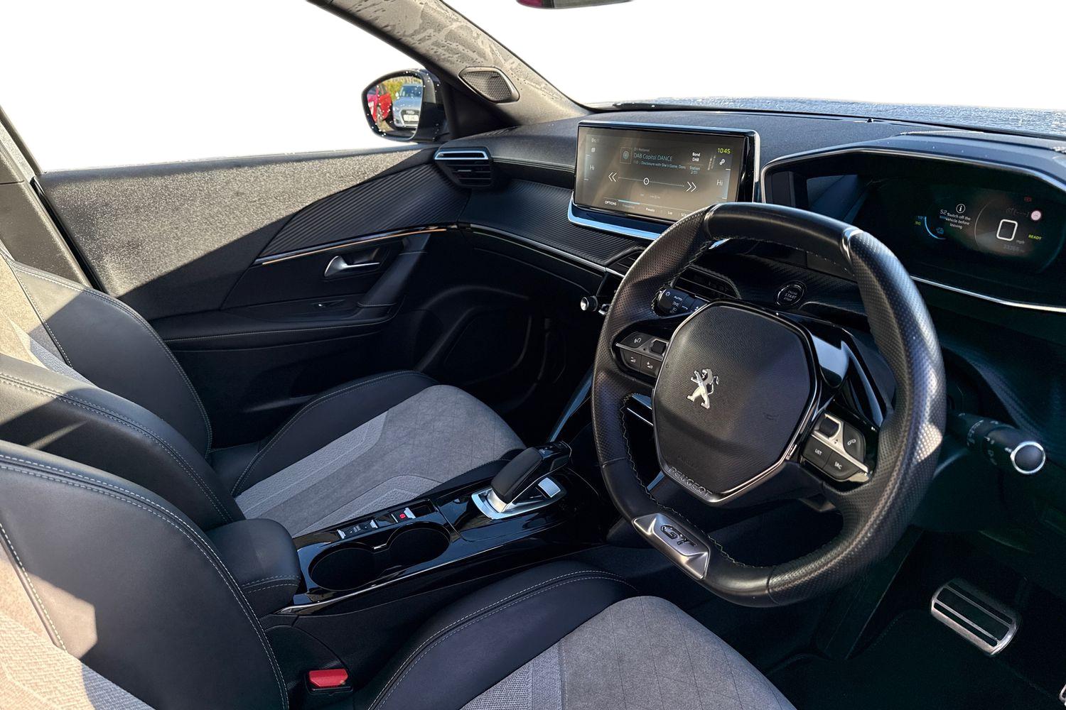 Used Peugeot E-2008 2021 for sale - 76697648: Photo 14