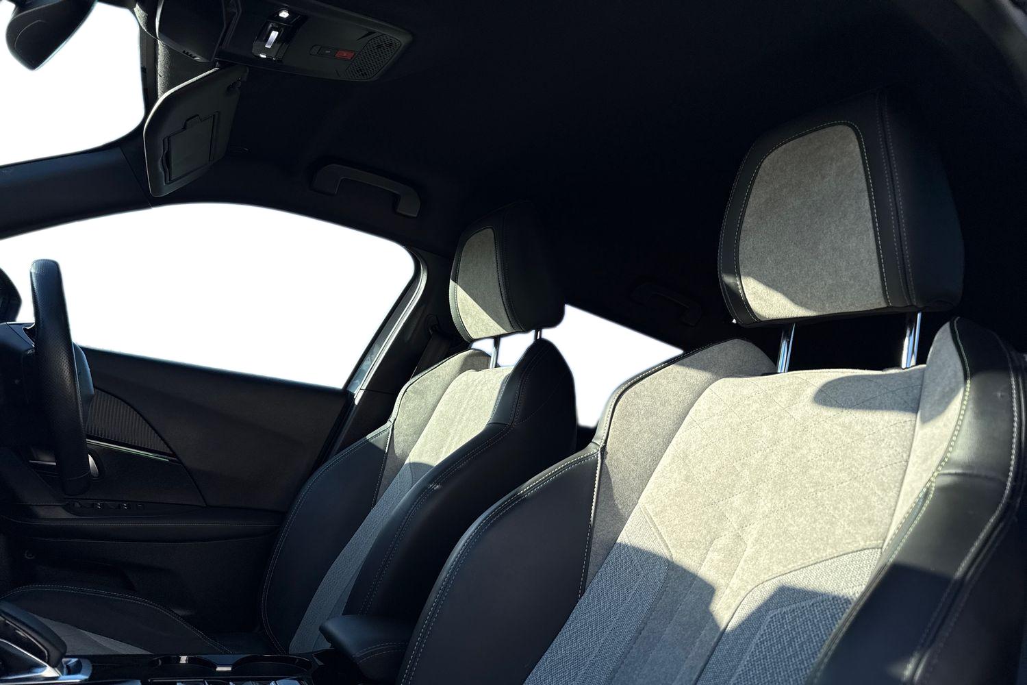 Used Peugeot E-2008 2021 for sale - 76697648: Photo 16