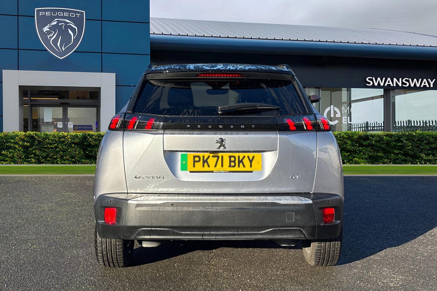 Used Peugeot E-2008 2021 for sale - 76697648: Photo 4