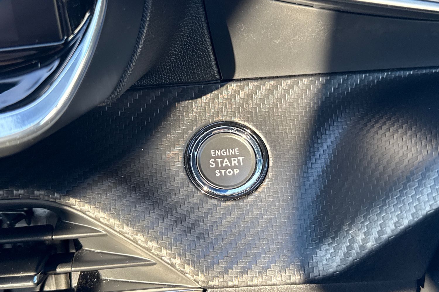 Used Peugeot E-2008 2021 for sale - 76697648: Photo 44