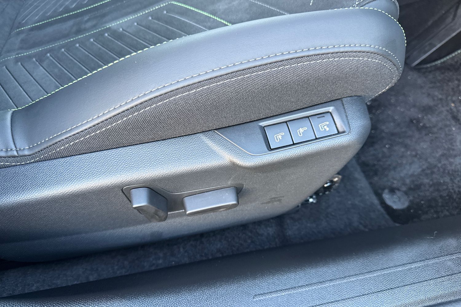 Used Peugeot E-208 2025 for sale - 76902574: Photo 38