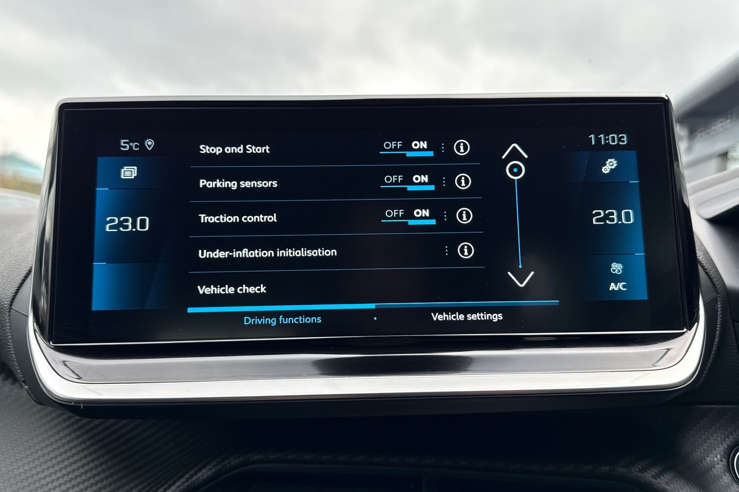 Used Peugeot 208 2022 for sale - 77608373: Photo 37