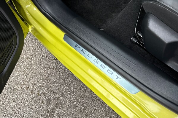 Used Peugeot E-208 2024 for sale - 76232563: Photo 38