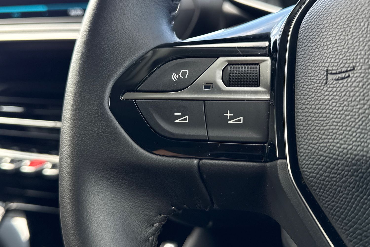 Used Peugeot 2008 2022 for sale - 77661710: Photo 32