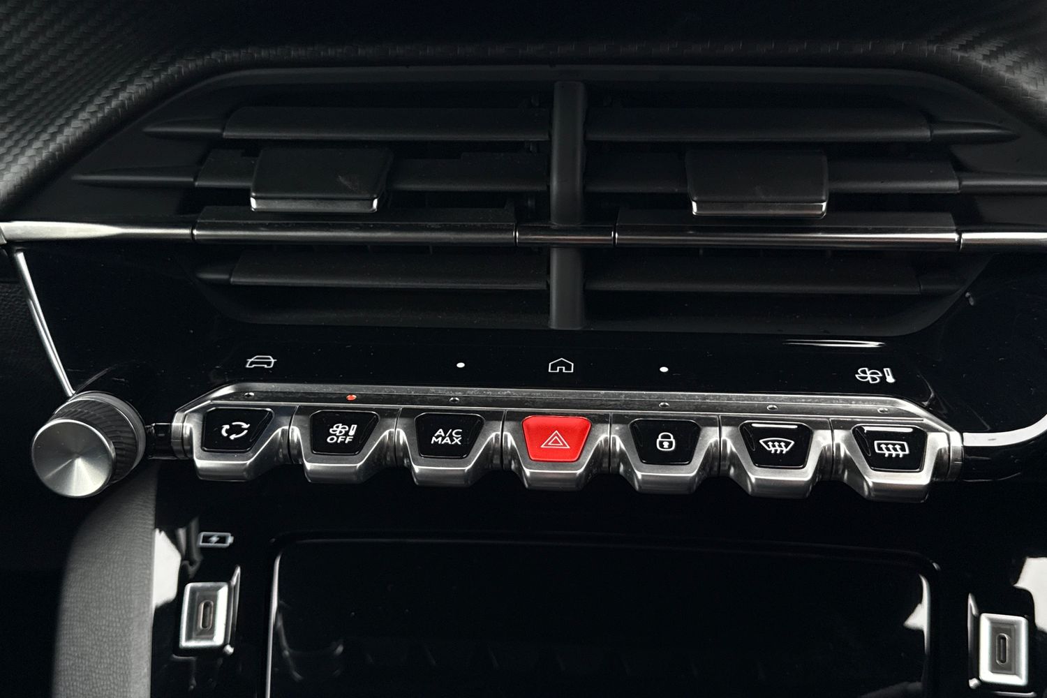 Used Peugeot 208 2025 for sale - 78078983: Photo 32