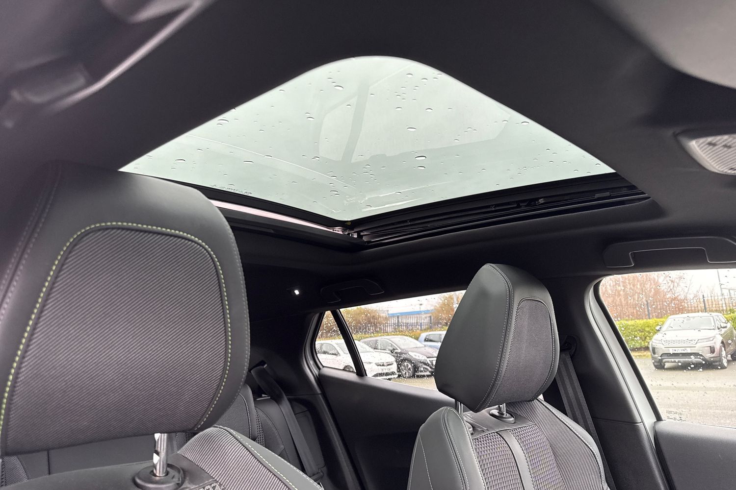 Used Peugeot 2008 2022 for sale - 77443890: Photo 38