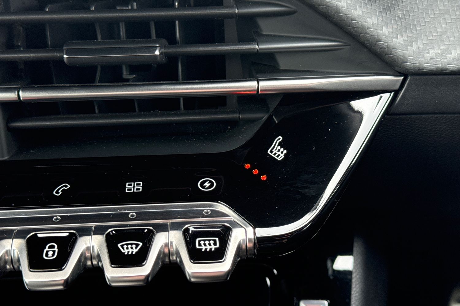 Used Peugeot 2008 2022 for sale - 77443890: Photo 56