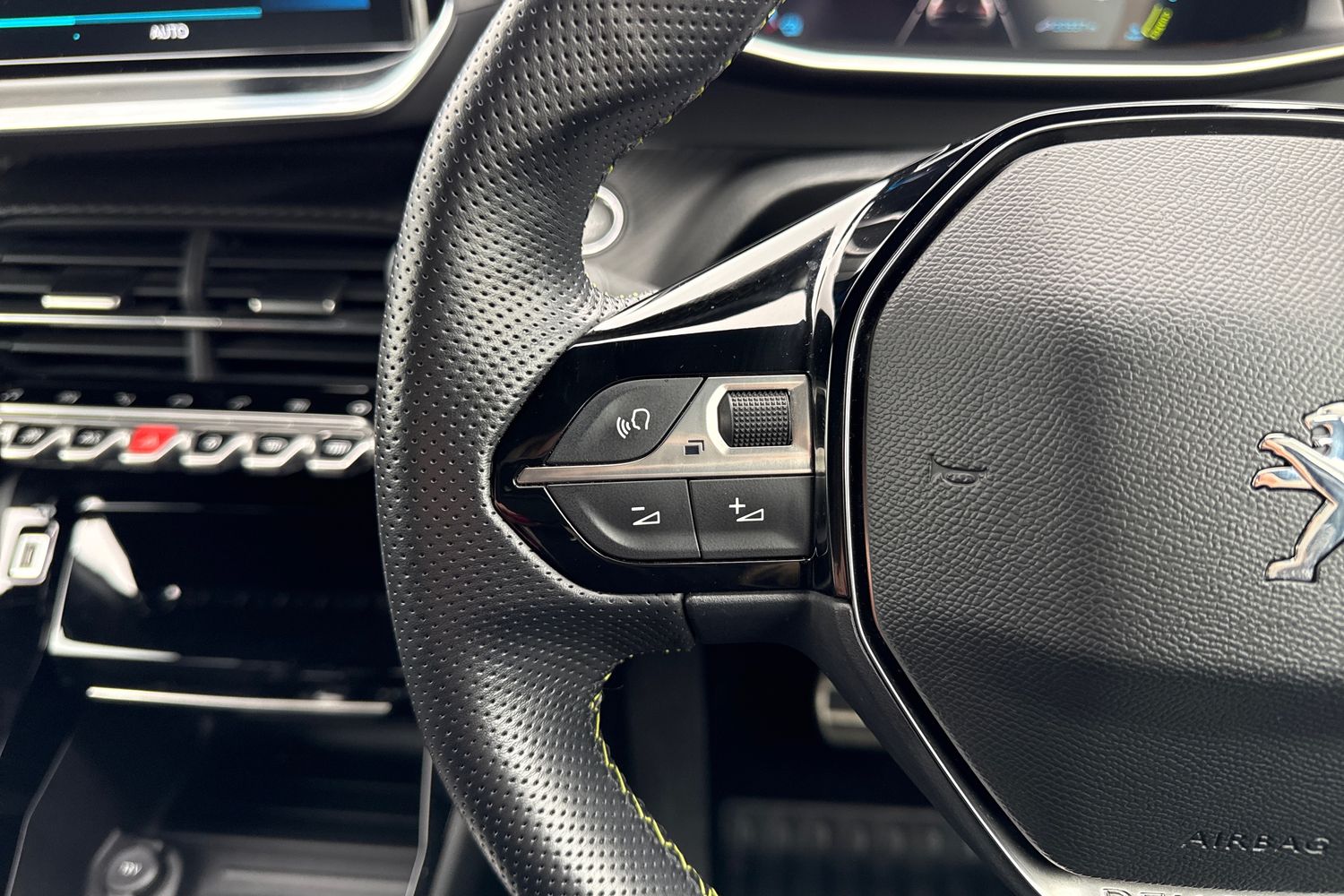 Used Peugeot 208 2021 for sale - 76368727: Photo 39