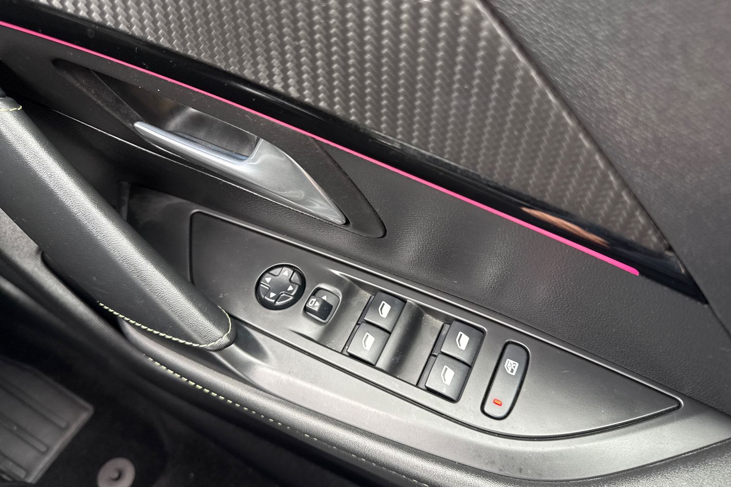 Used Peugeot 208 2021 for sale - 76368727: Photo 43