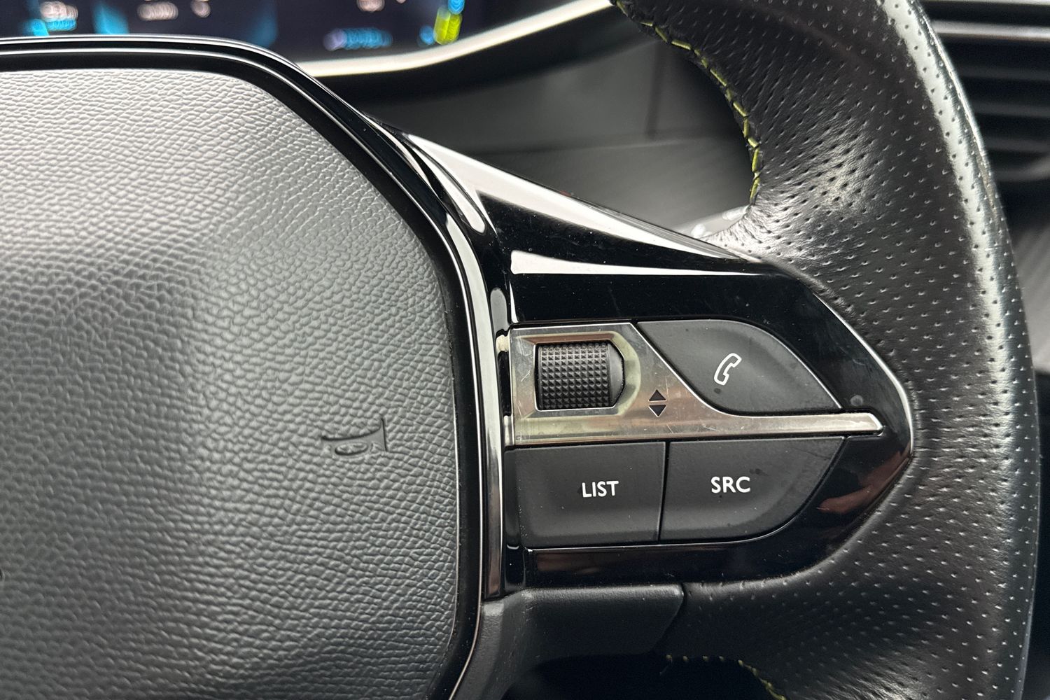 Used Peugeot 2008 2021 for sale - 78177849: Photo 40