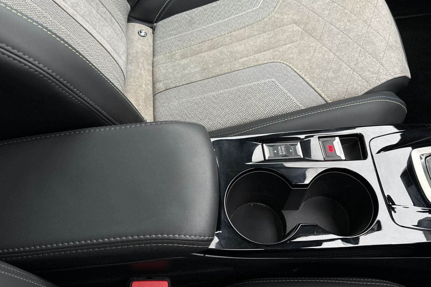 Used Peugeot 2008 2021 for sale - 78177849: Photo 47