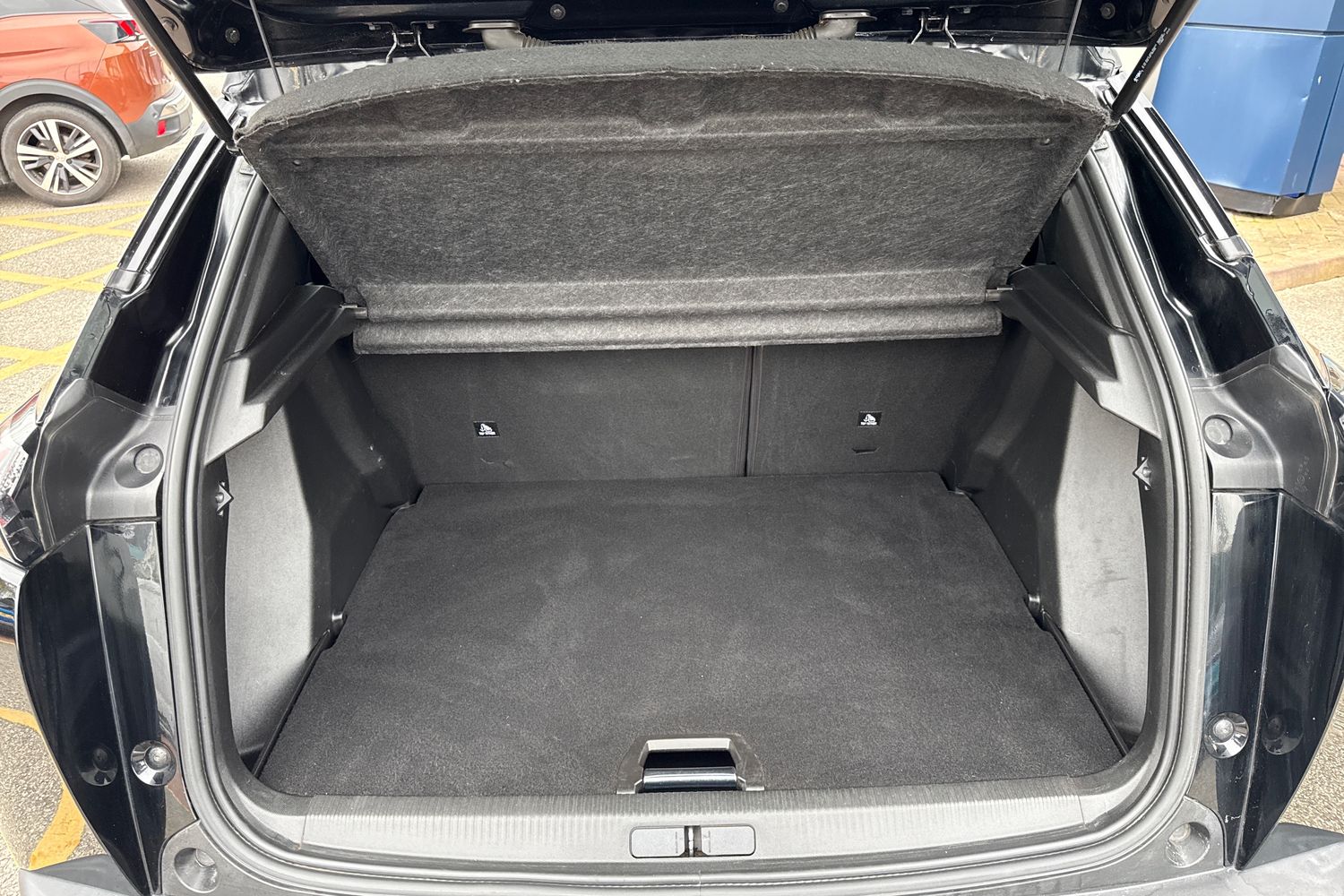 Used Peugeot 2008 2021 for sale - 78177849: Photo 7