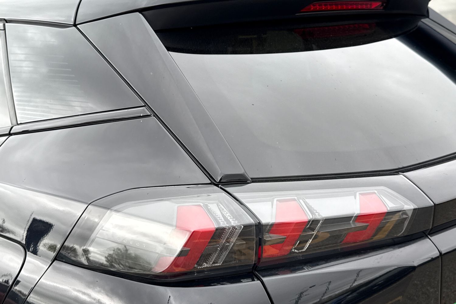 Used Peugeot 2008 2021 for sale - 78177849: Photo 8