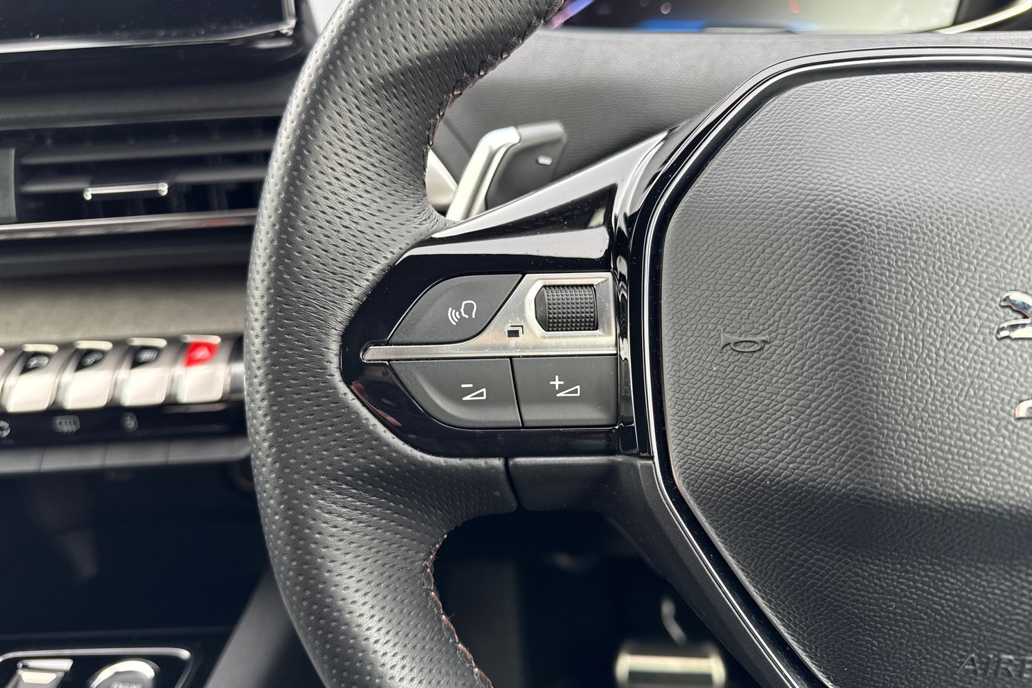 Used Peugeot 3008 2024 for sale - 77589587: Photo 38