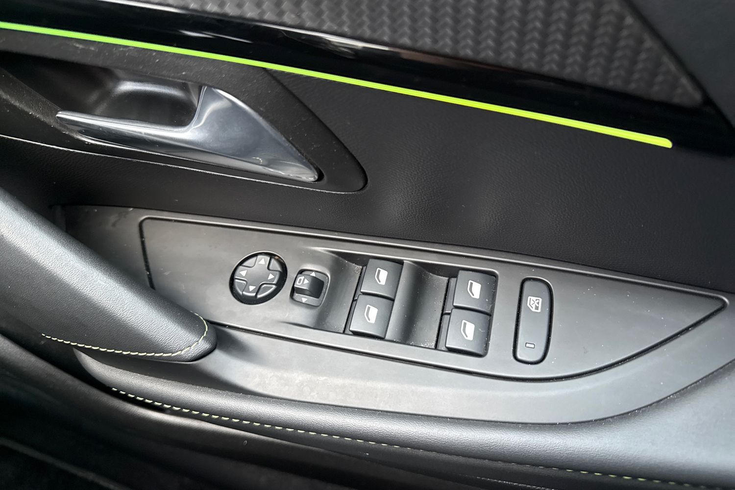 Used Peugeot 208 2021 for sale - 77444118: Photo 42