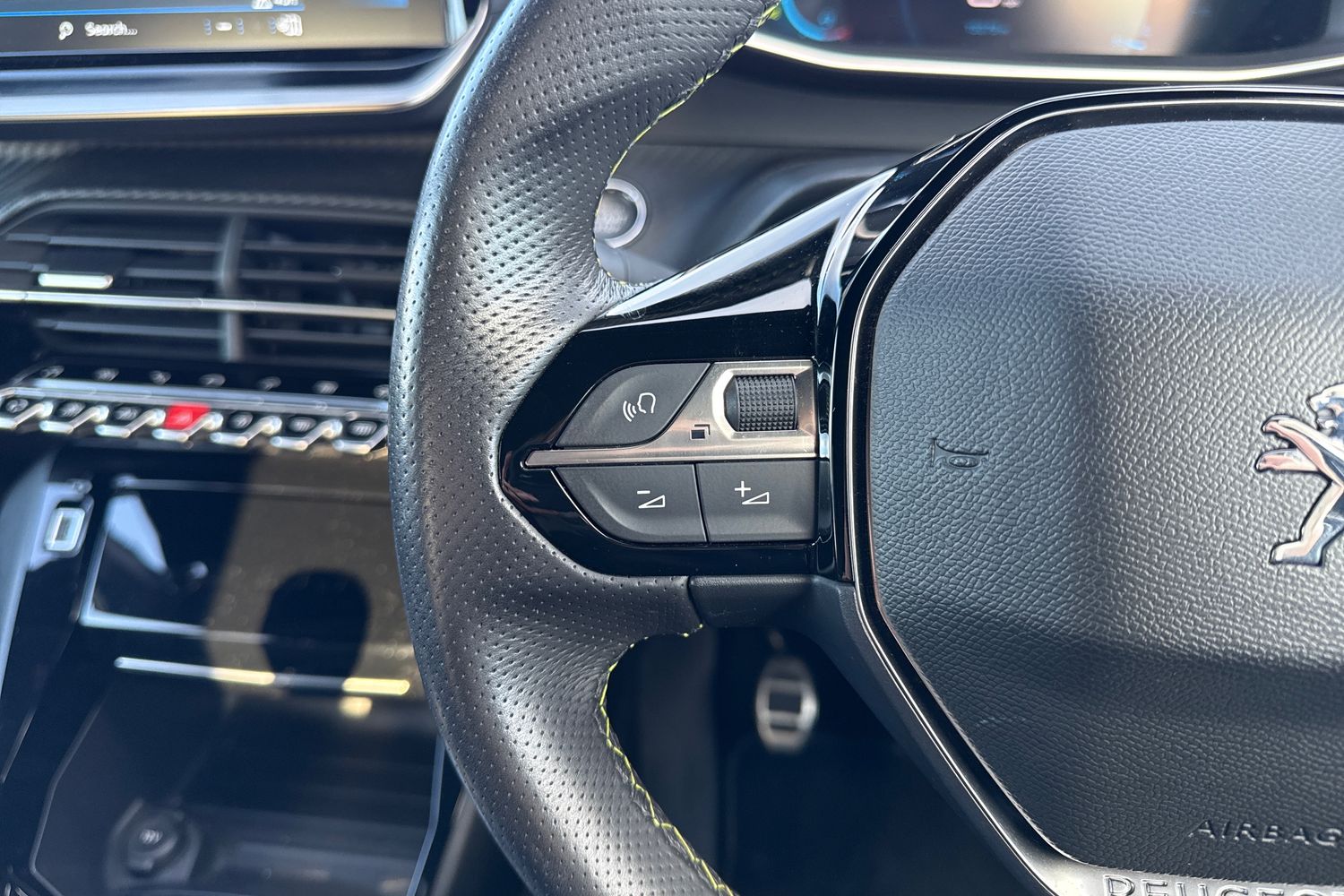 Used Peugeot 208 2022 for sale - 76374752: Photo 38