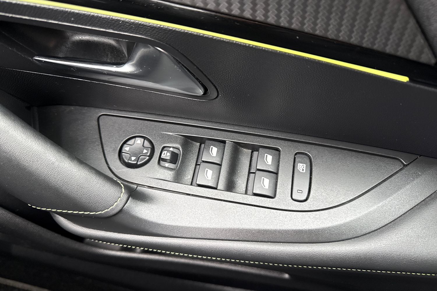 Used Peugeot 2008 2023 for sale - 77382763: Photo 41