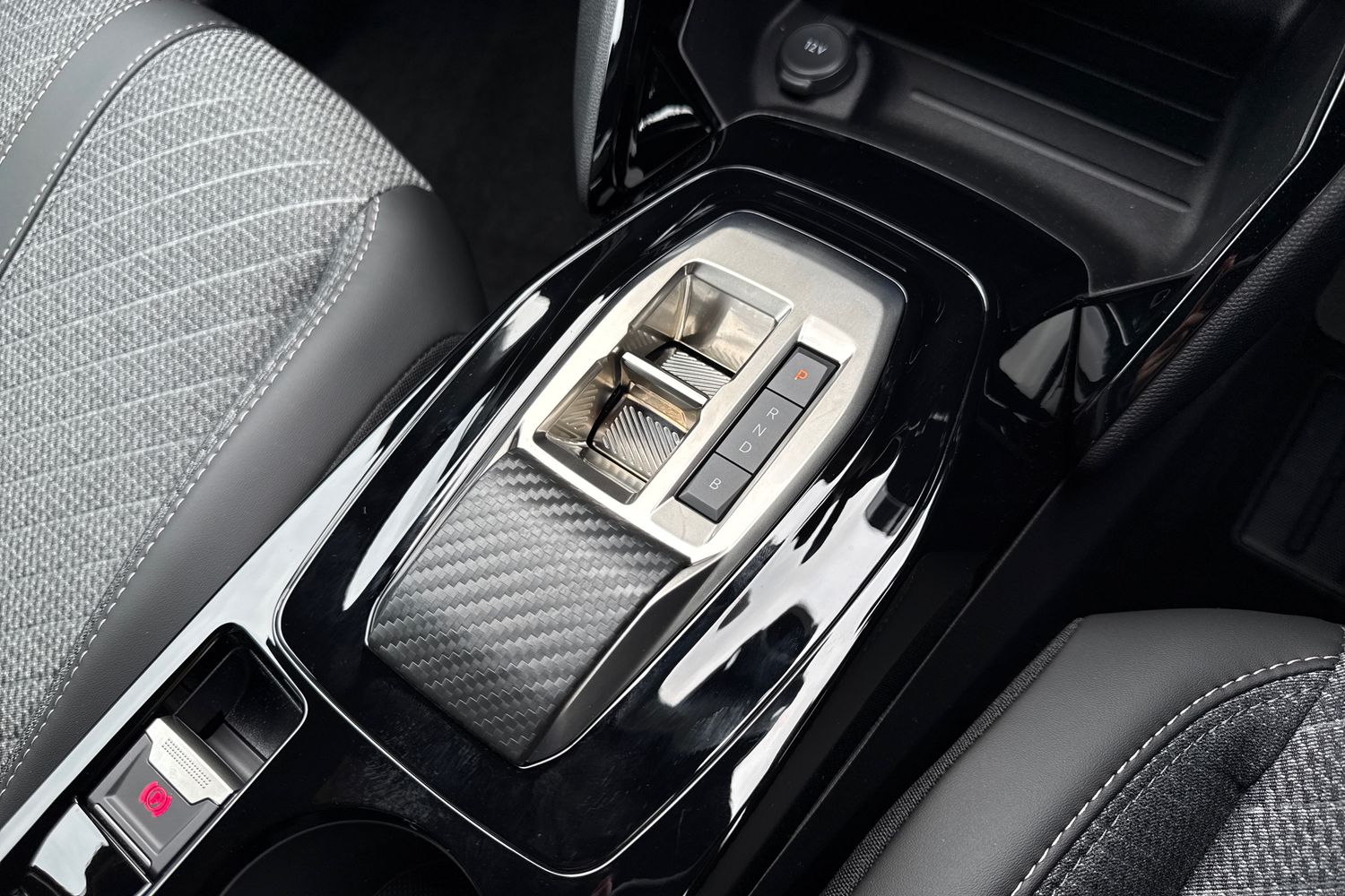 Used Peugeot E-2008 2025 for sale - 76250611: Photo 22