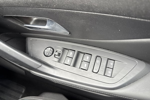 Used Peugeot 308 2022 for sale - 76288275: Photo 38