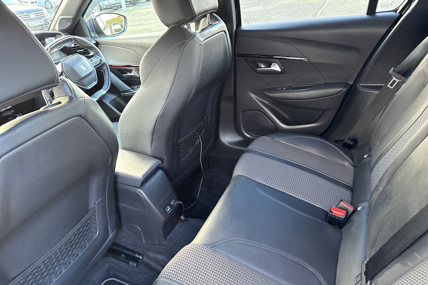 Used Peugeot E-208 2021 for sale - 76629786: Photo 36