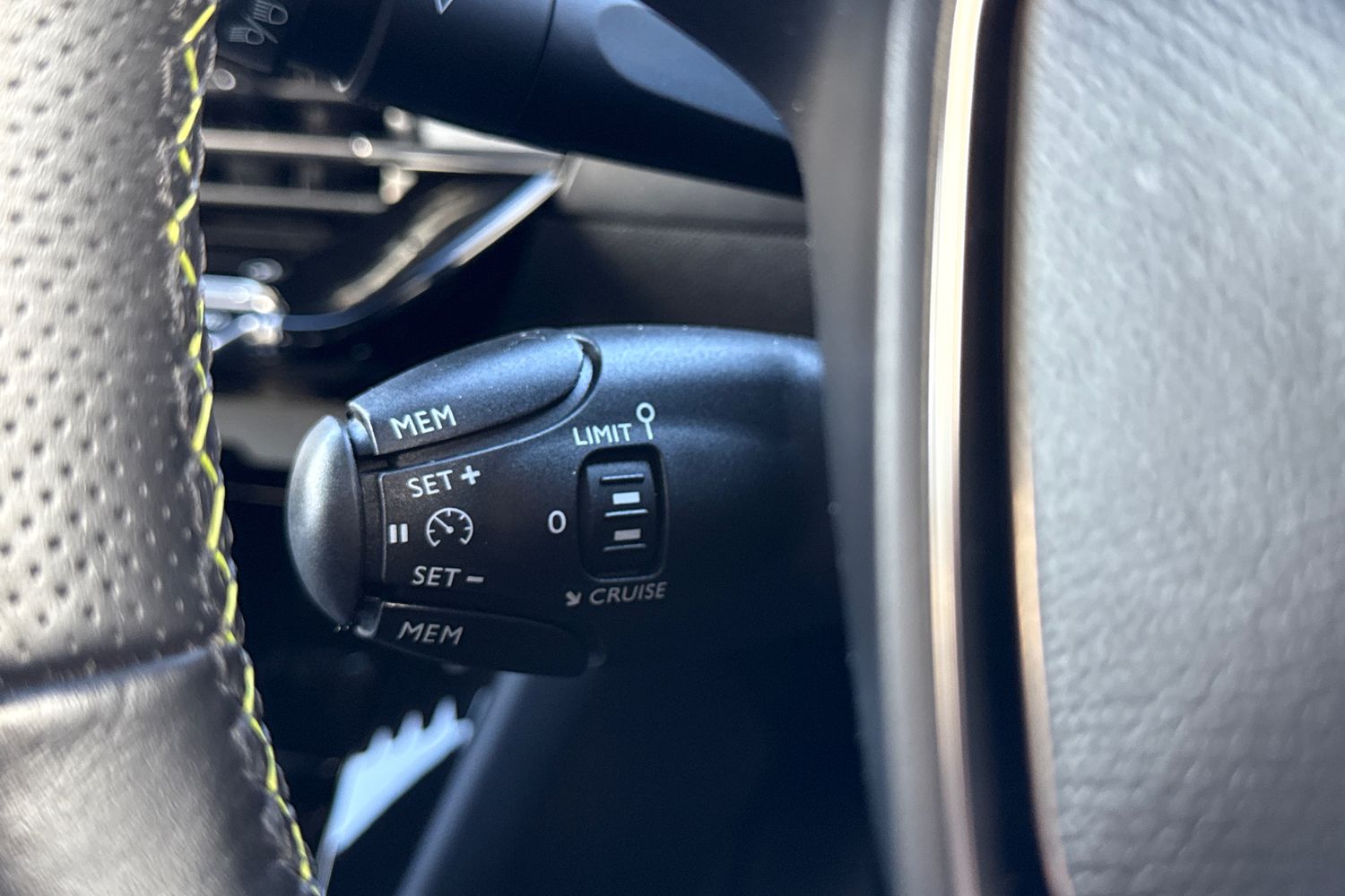 Used Peugeot E-208 2021 for sale - 76629786: Photo 42