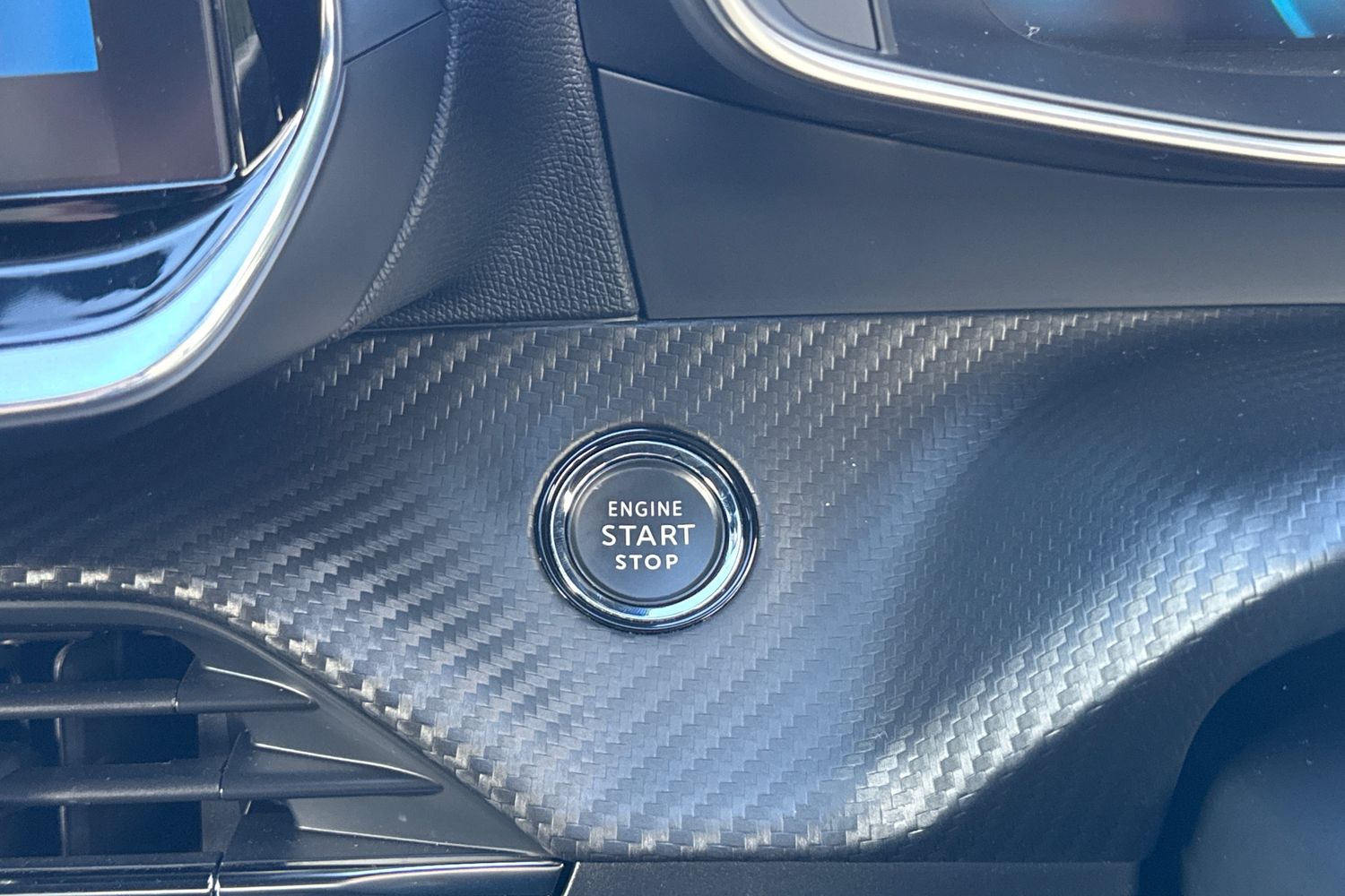 Used Peugeot E-208 2021 for sale - 76629786: Photo 45