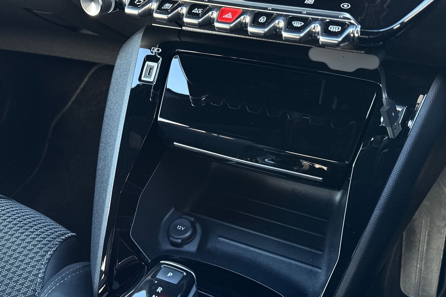 Used Peugeot E-208 2021 for sale - 76629786: Photo 60