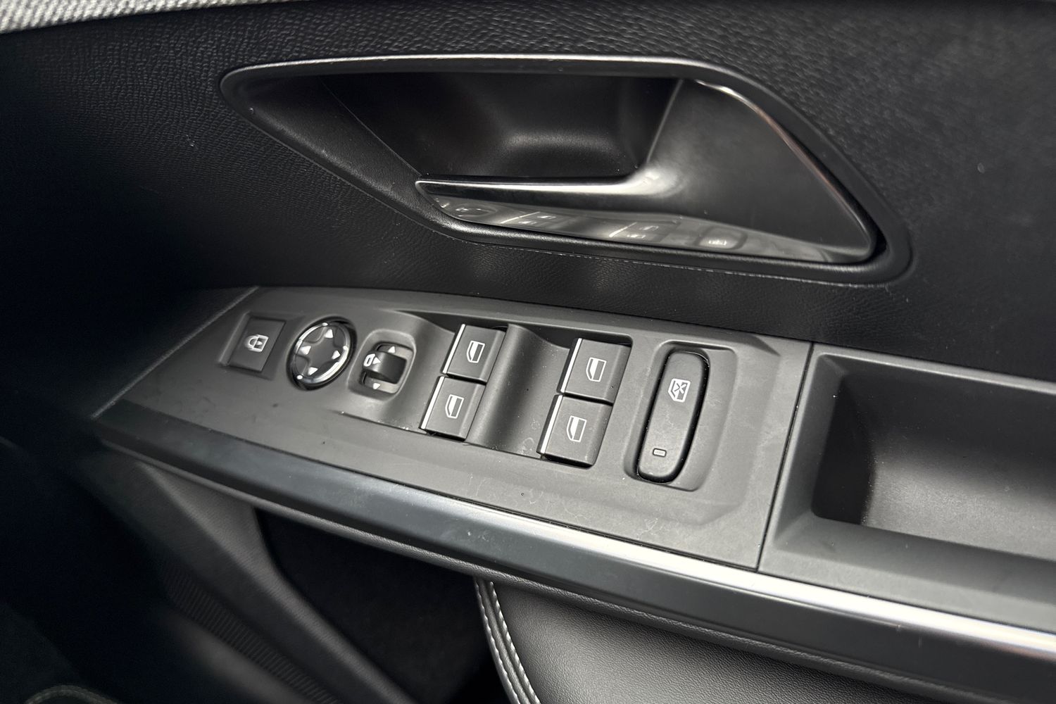 Used Peugeot 3008 2024 for sale - 76553406: Photo 38