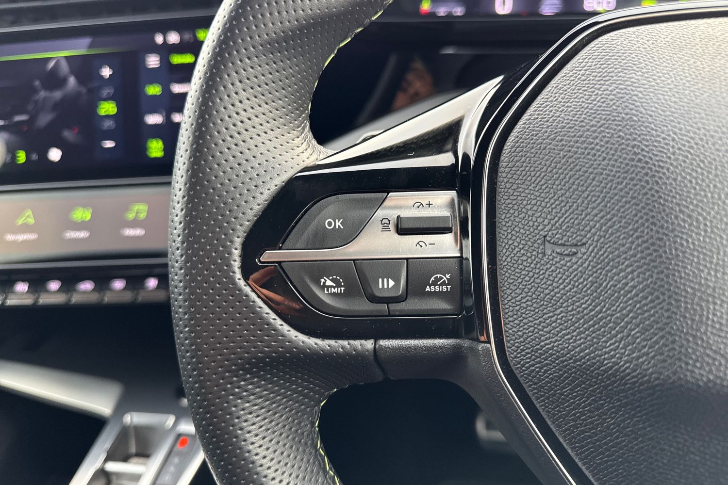 Used Peugeot 408 2024 for sale - 76836302: Photo 38