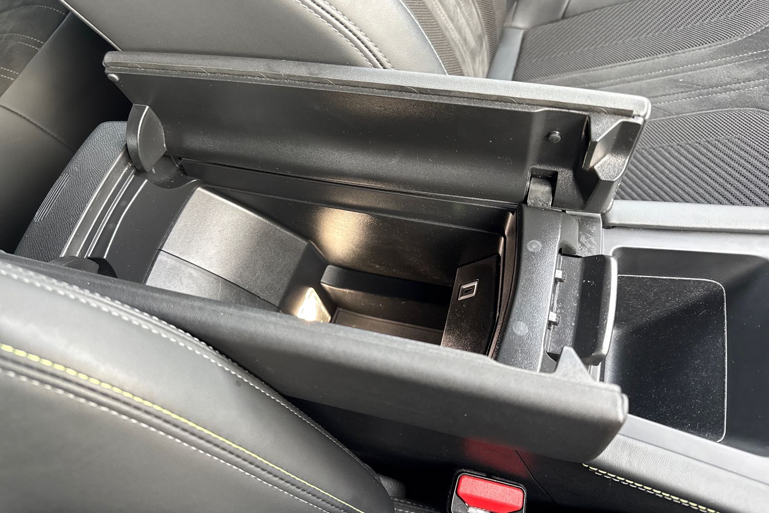 Used Peugeot 408 2024 for sale - 76836302: Photo 59