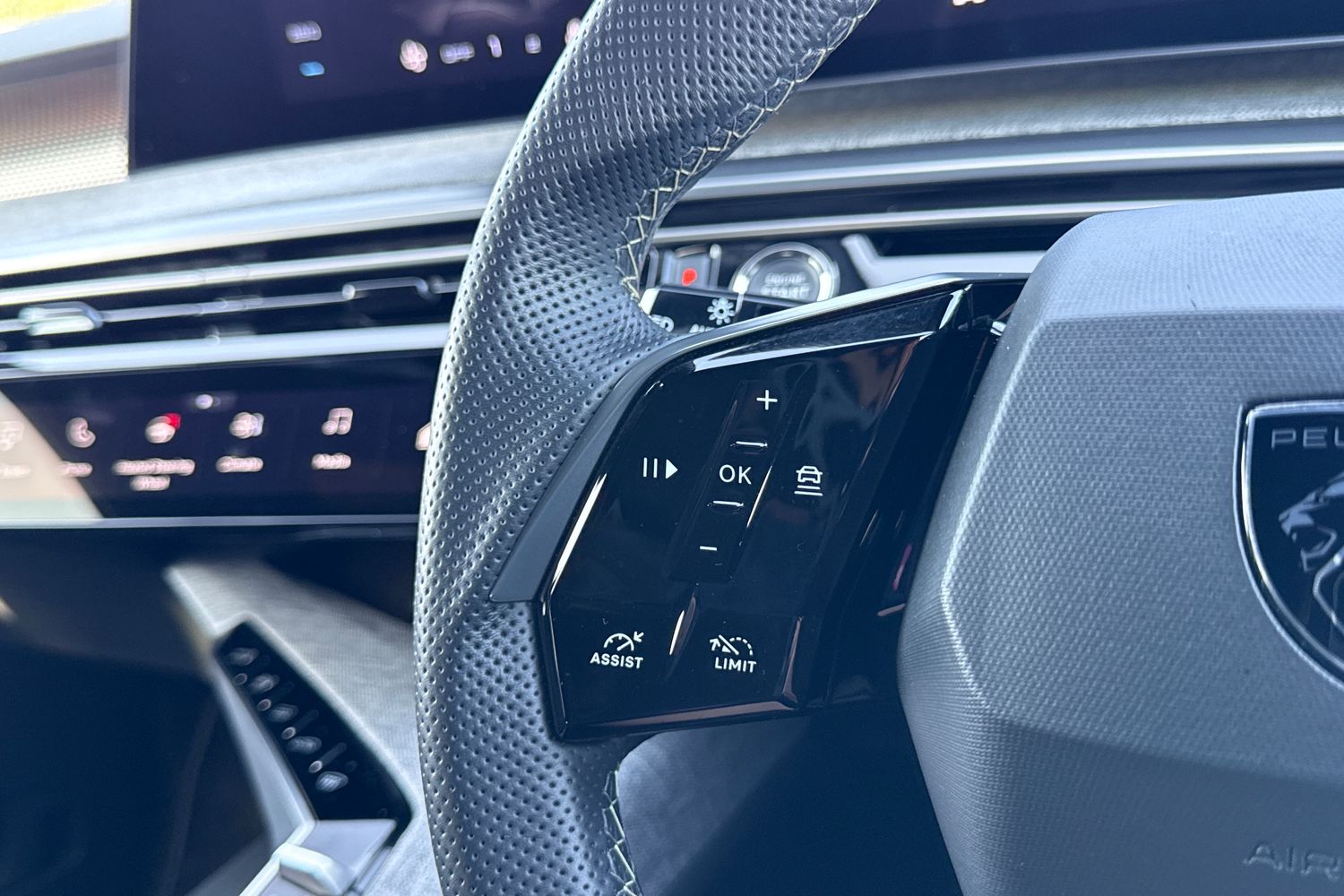 Used Peugeot 3008 2024 for sale - 77943702: Photo 36