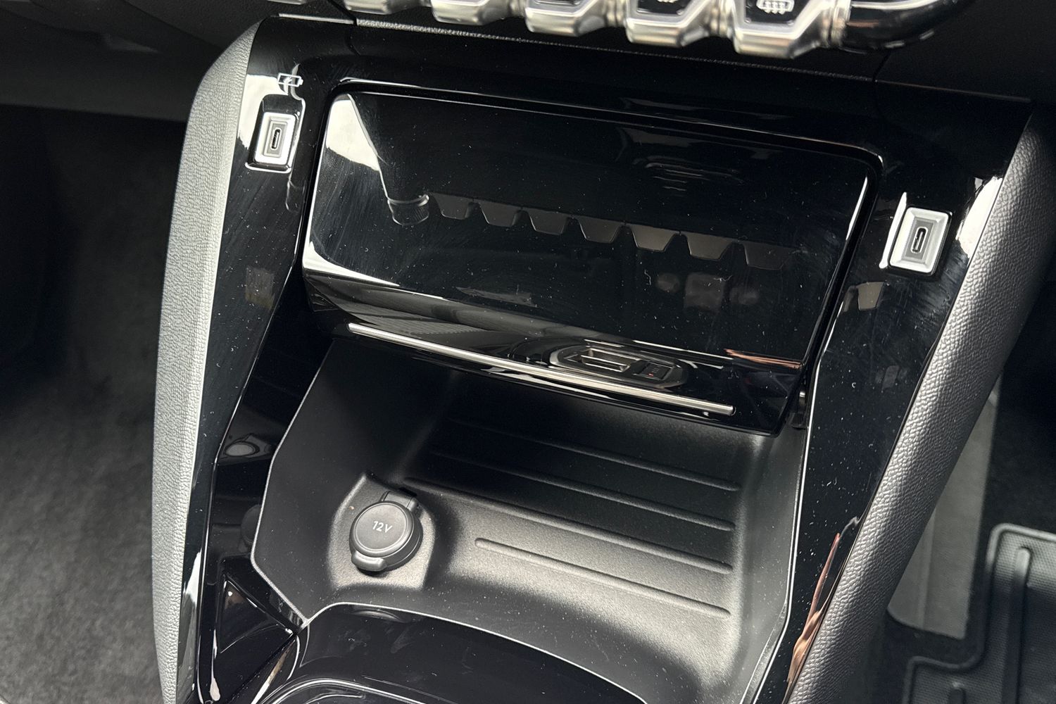 Used Peugeot E-2008 2026 for sale - 77820244: Photo 56