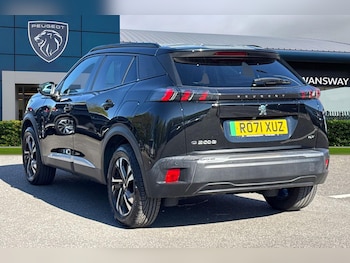 Used Peugeot E-2008 2021 for sale - 78367879: Photo