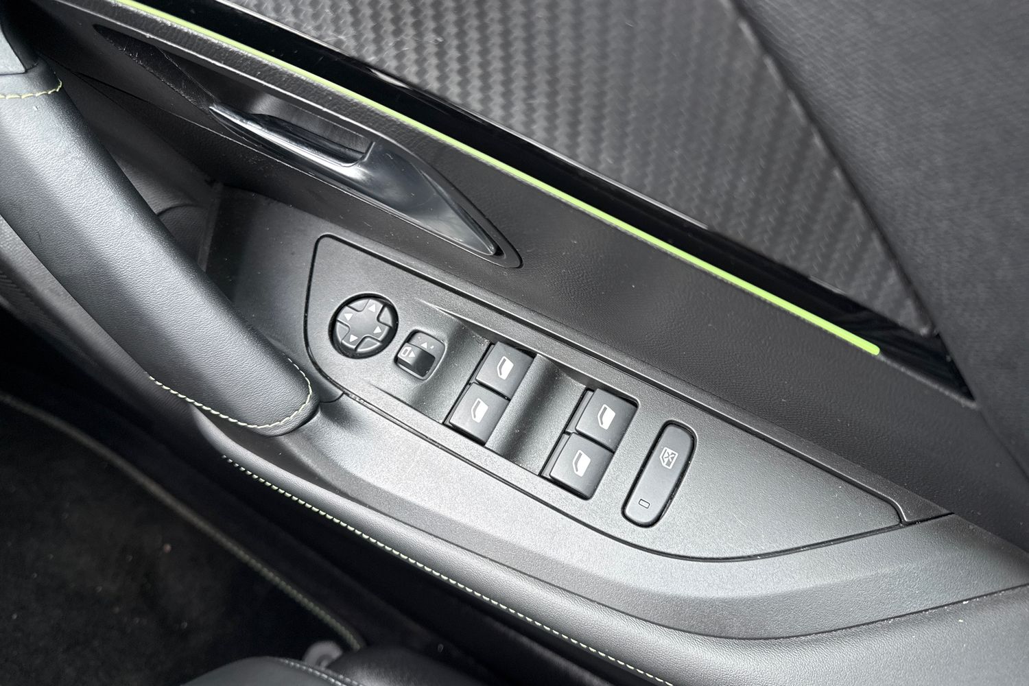 Used Peugeot 2008 2022 for sale - 77302966: Photo 42