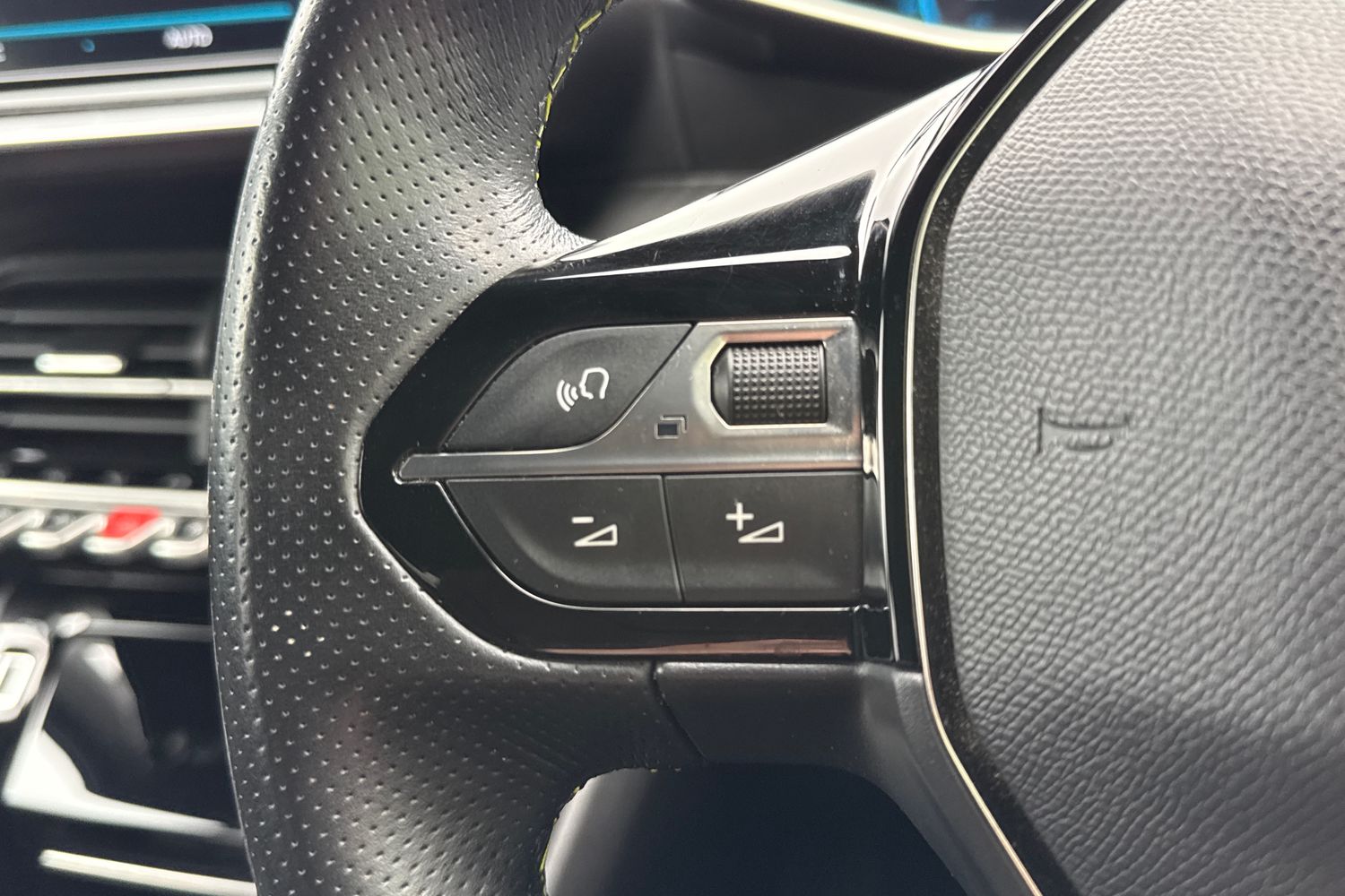 Used Peugeot 2008 2022 for sale - 78043520: Photo 42