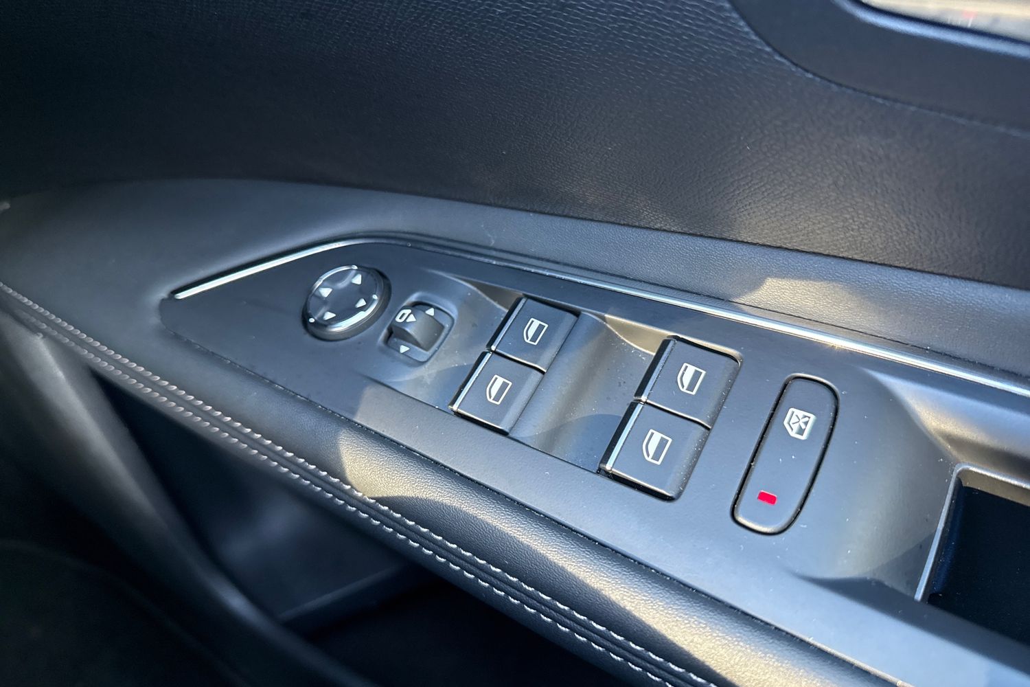 Used Peugeot 3008 2022 for sale - 76629881: Photo 42