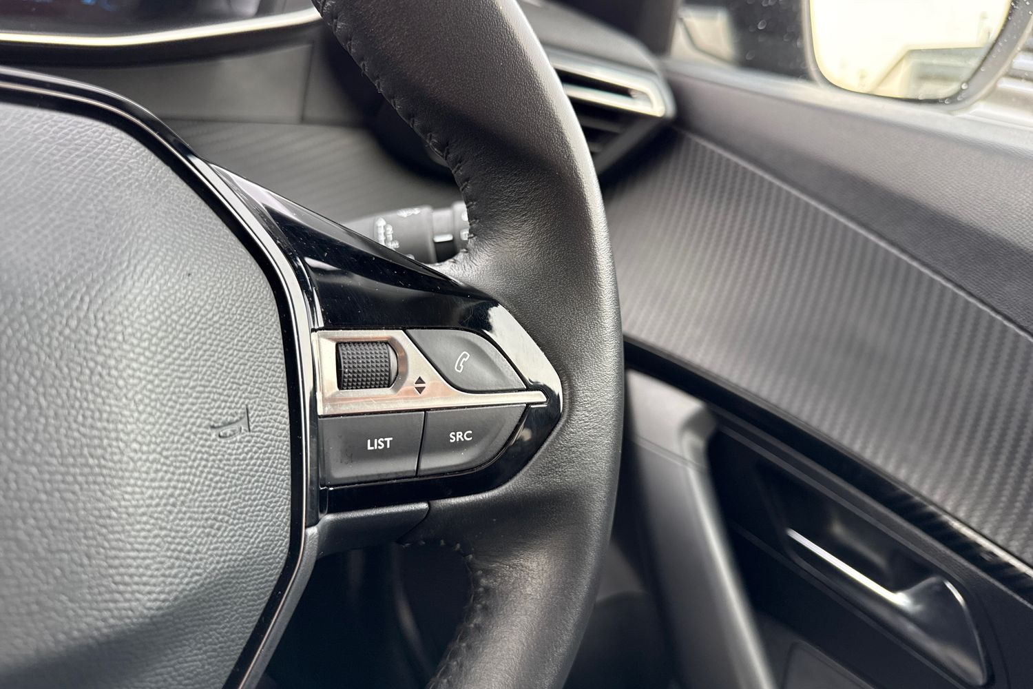 Used Peugeot 2008 2021 for sale - 77582614: Photo 39