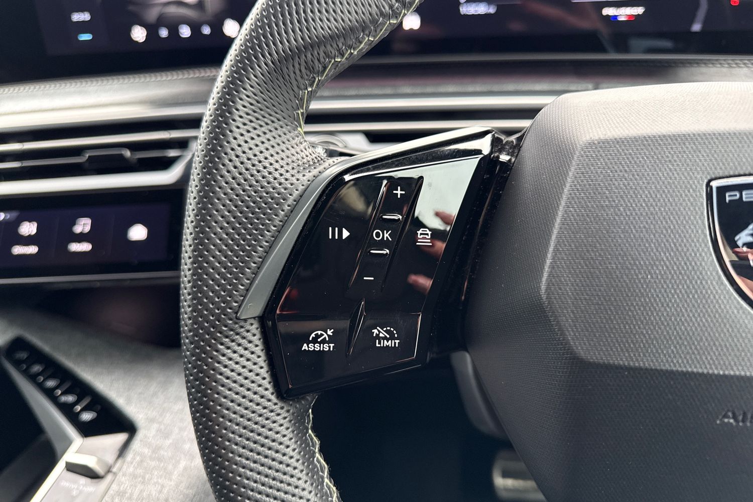 Used Peugeot 3008 2024 for sale - 77076789: Photo 38