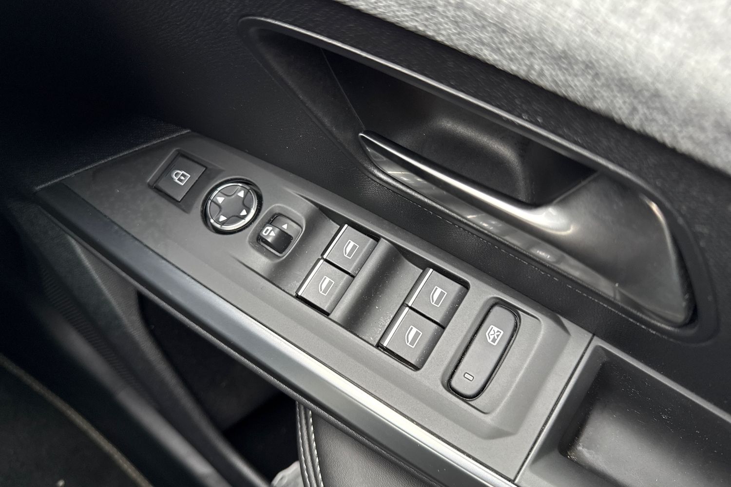 Used Peugeot 3008 2024 for sale - 77076789: Photo 42