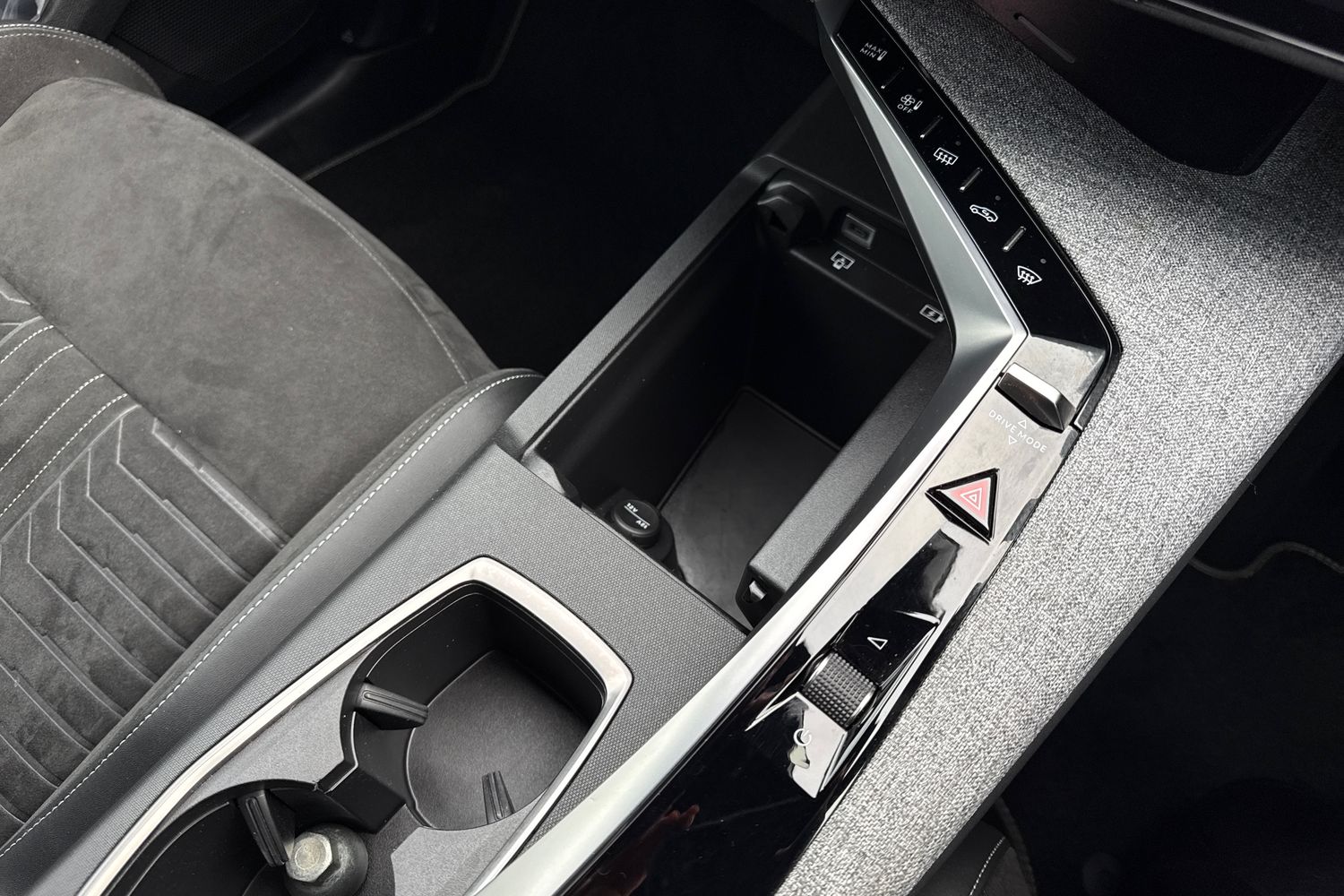 Used Peugeot 3008 2024 for sale - 77076789: Photo 58