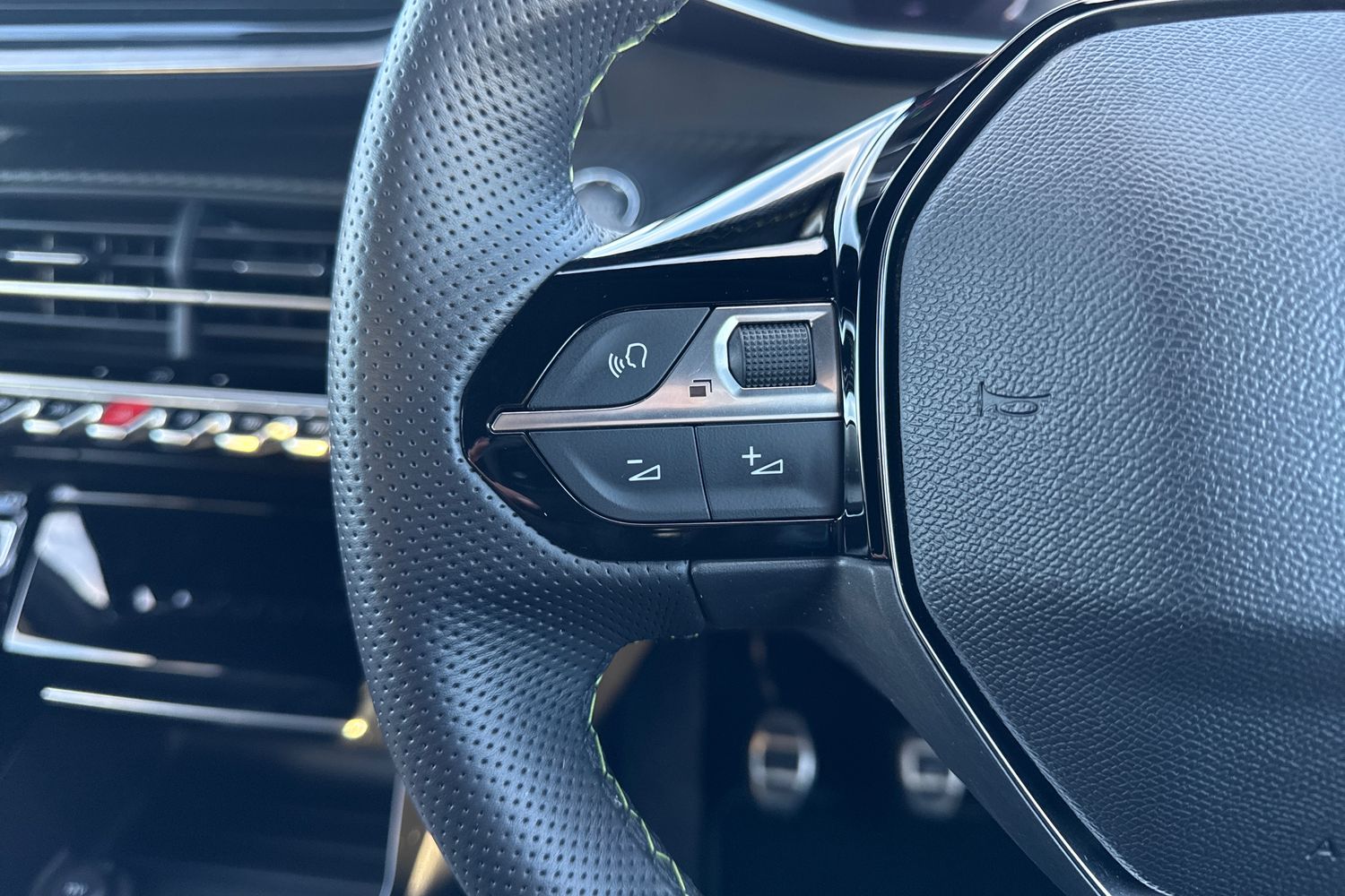 Used Peugeot 208 2024 for sale - 76783032: Photo 38