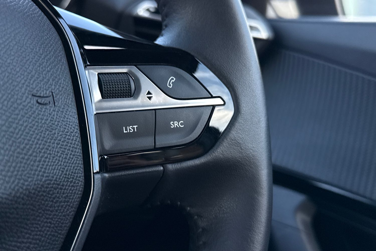 Used Peugeot 2008 2024 for sale - 77661684: Photo 35