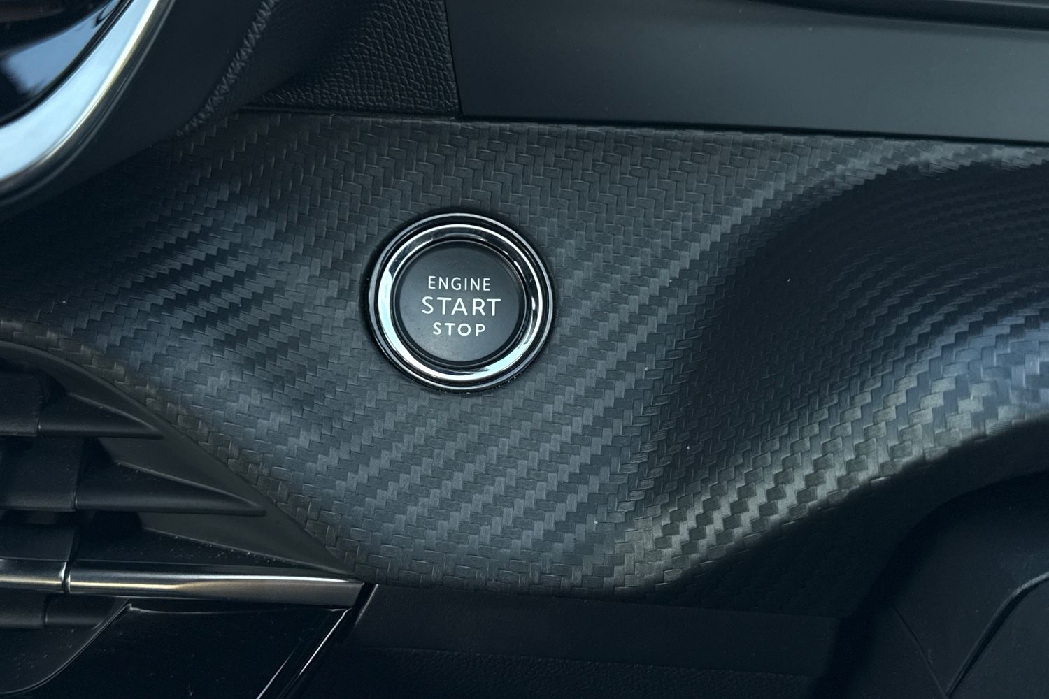 Used Peugeot 2008 2024 for sale - 77661684: Photo 42