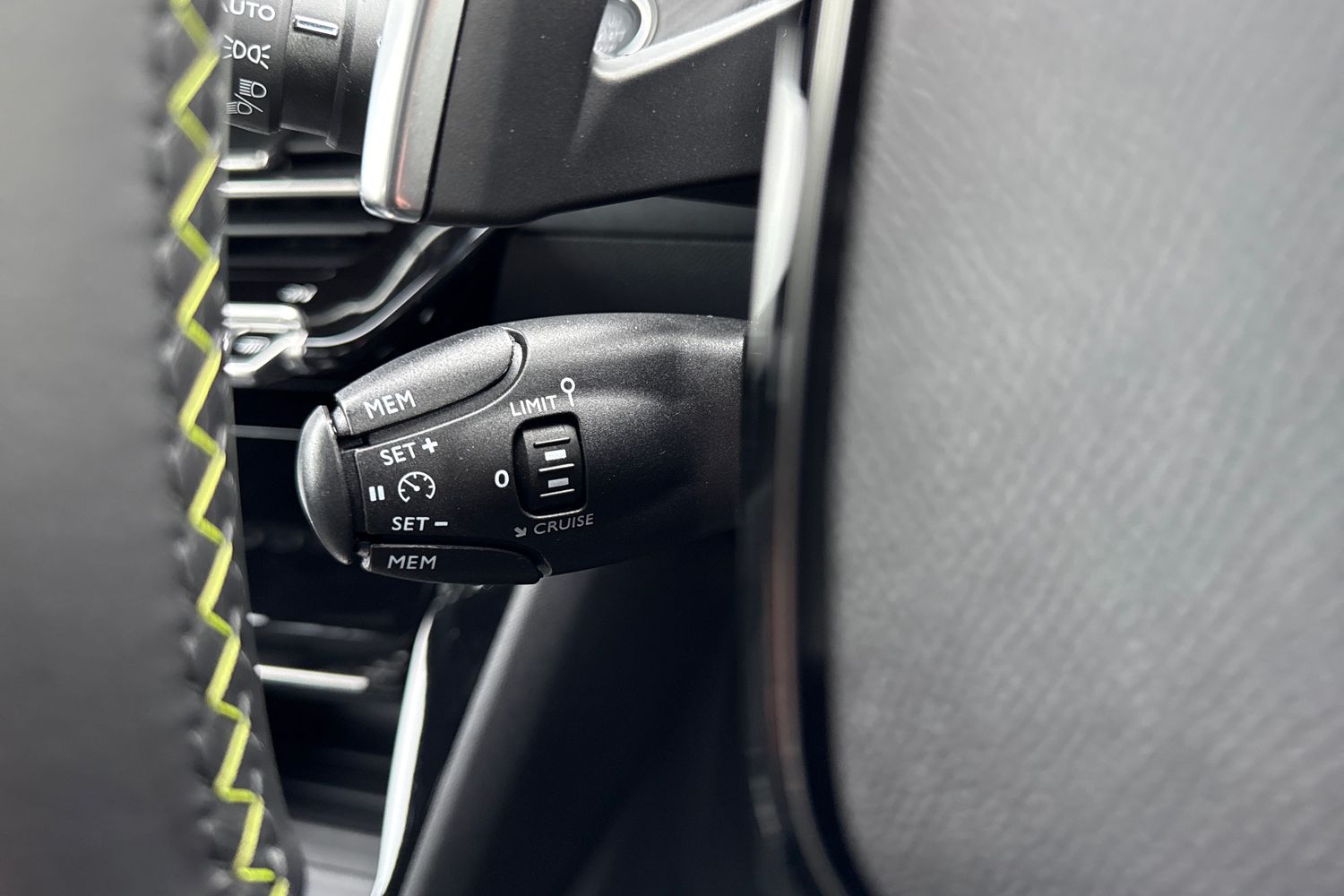 Used Peugeot 2008 2023 for sale - 77282243: Photo 40