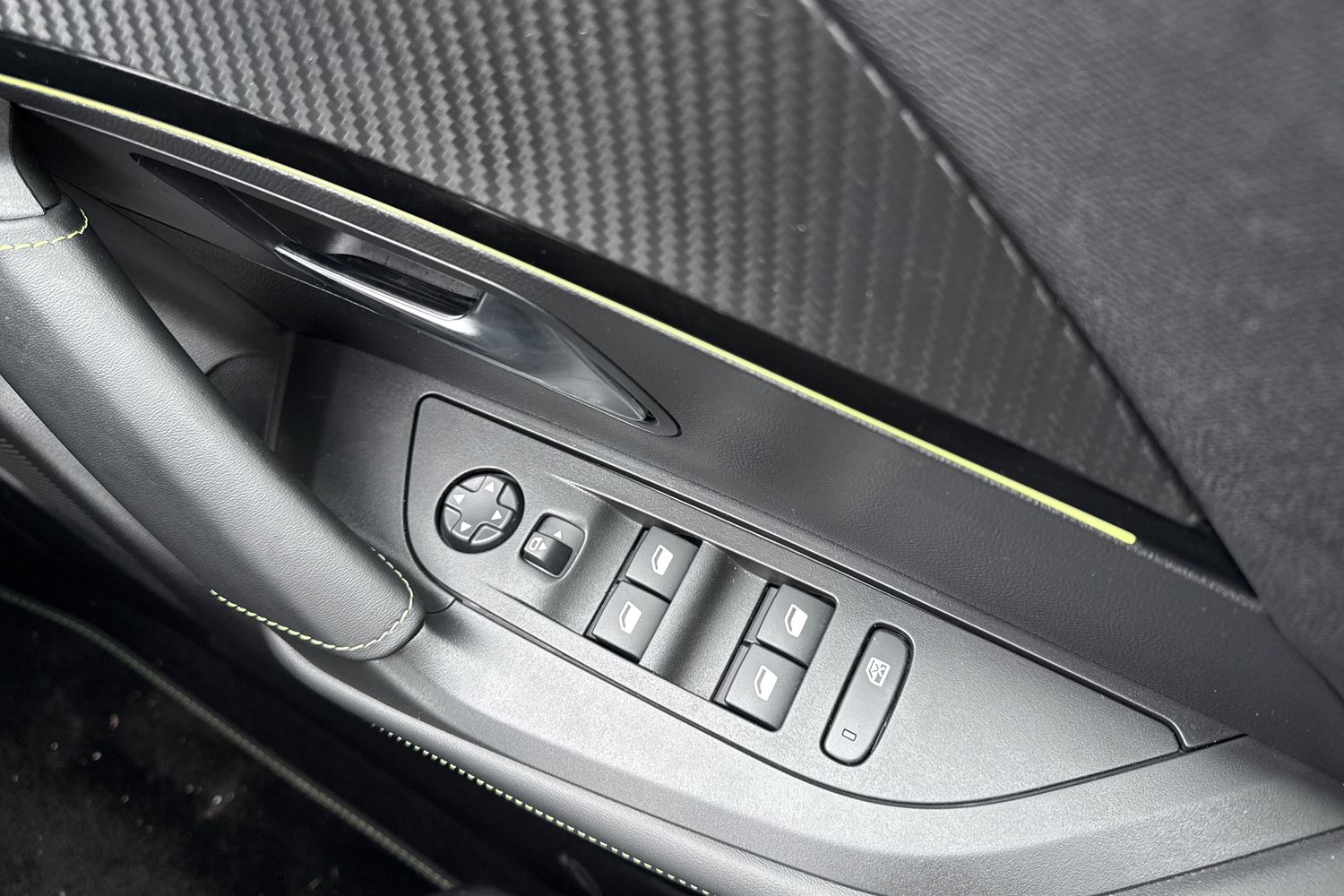 Used Peugeot 2008 2023 for sale - 77282243: Photo 41