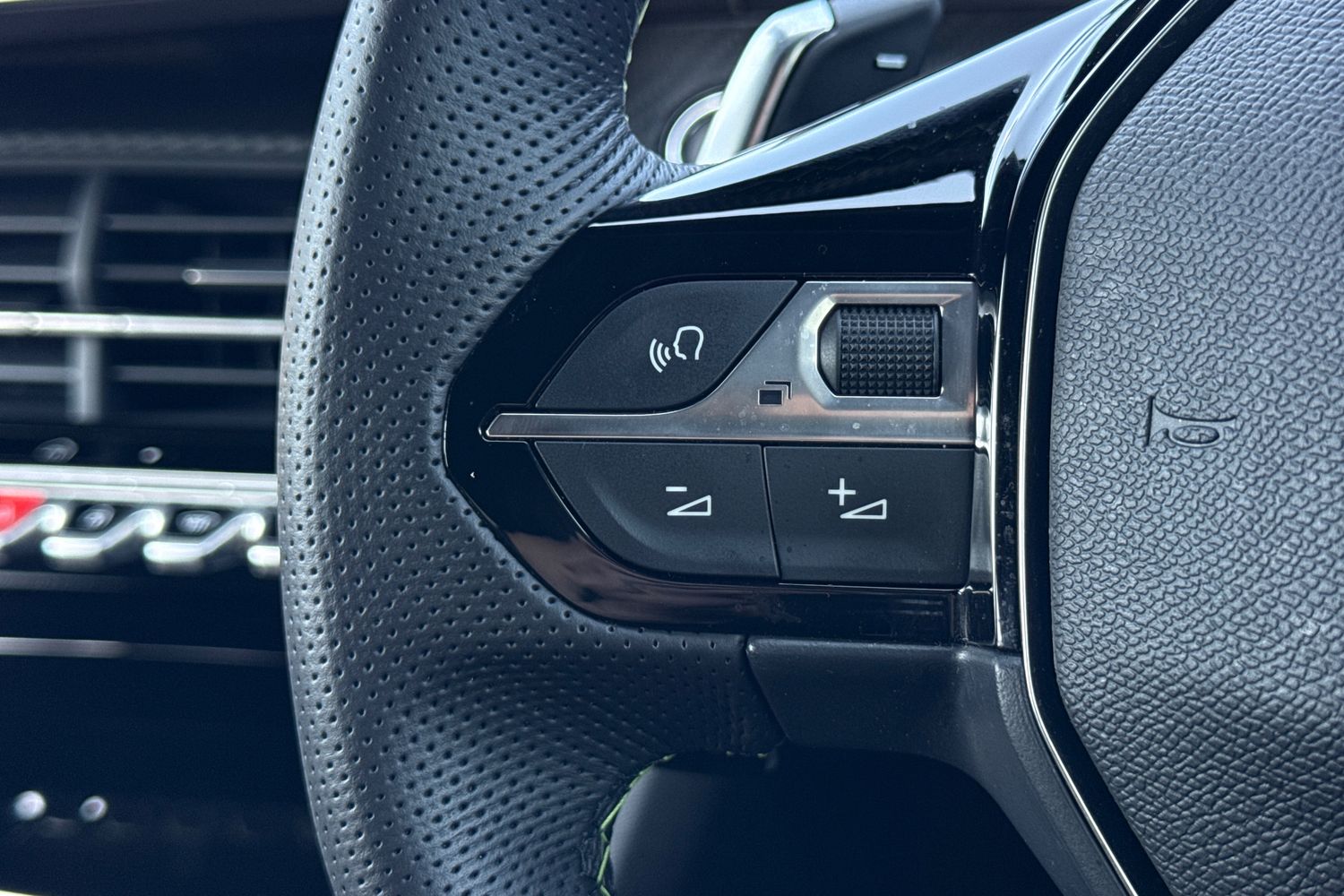 Used Peugeot 2008 2024 for sale - 78168578: Photo 31