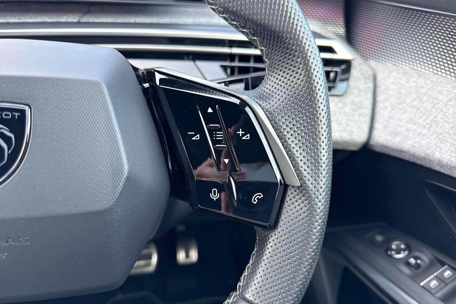 Used Peugeot 3008 2024 for sale - 77951757: Photo 40